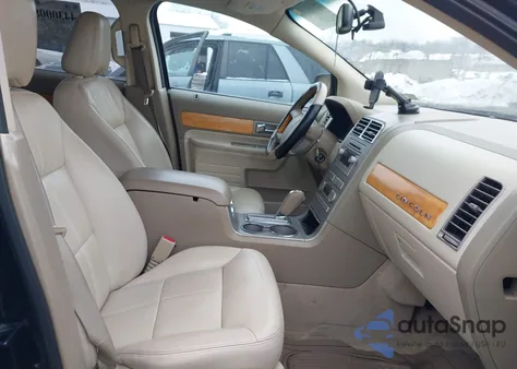 2007 Lincoln Mkx z USA, uszkodzony, nr VIN 2LMDU88C27BJ11127